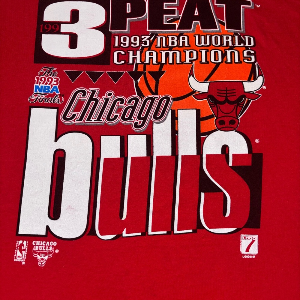 Vintage Chicago Bulls T Shirt 1993 NBA World Champions 3 Peat XL - Picture 2 of 2
